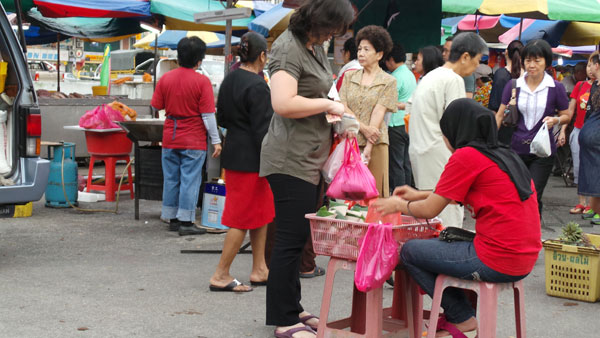 nasi lemak seller at SS2 wet market