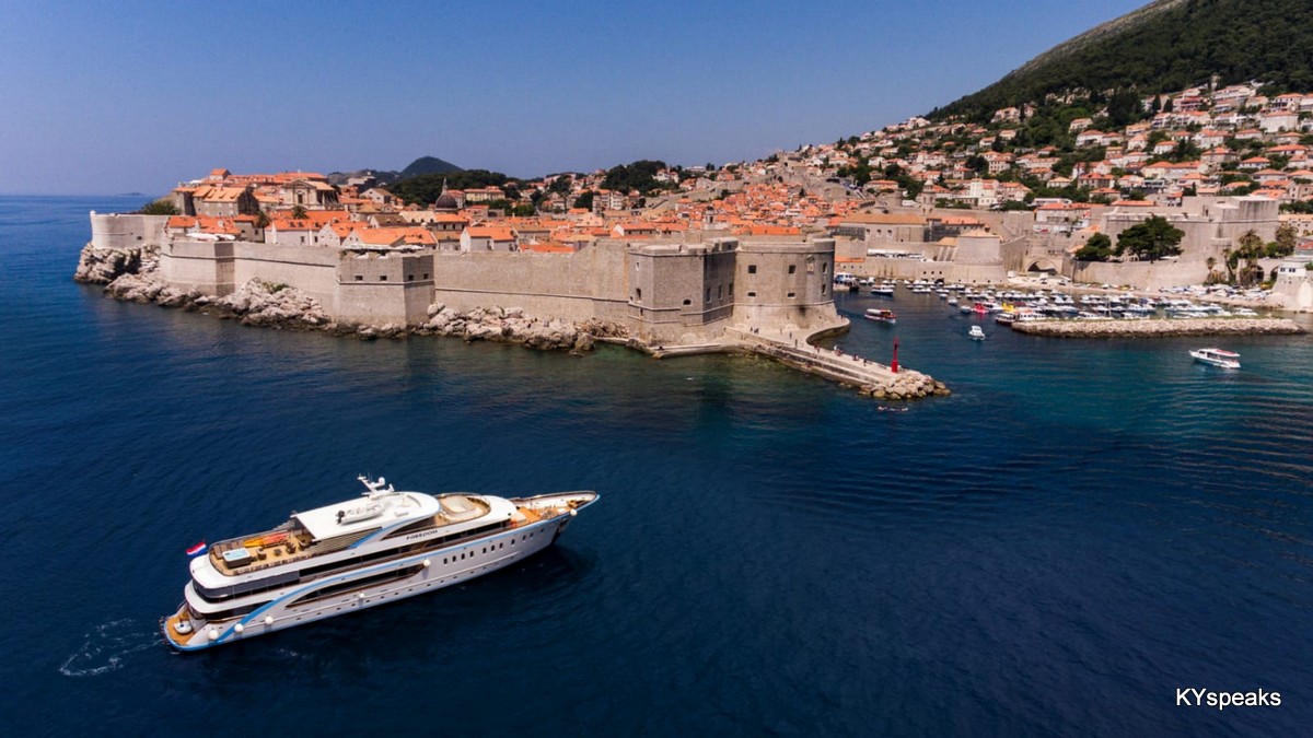 Luxury Yatch for Charter at Croatia with a Crew