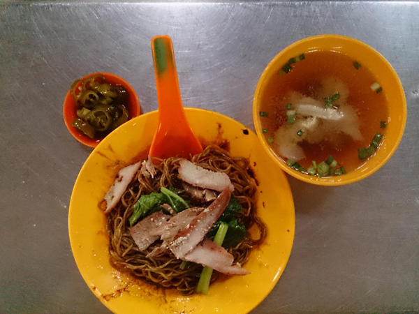 only RM 4 for this delicious plate of wantan mee