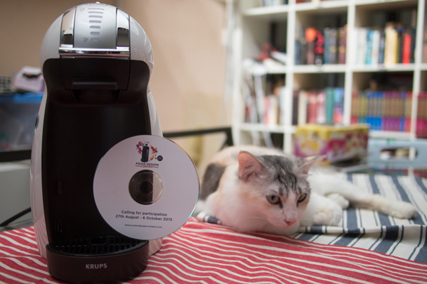 Nescafe Dolce Gusto Genio, with Temmi modelling by the side for size comparison
