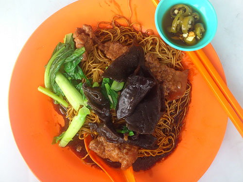 the "char yok" option with dry wantan noodle
