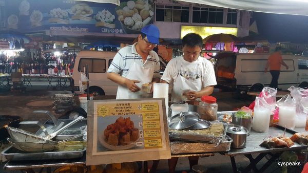stinky tofu stall at Pasar Malam Meru