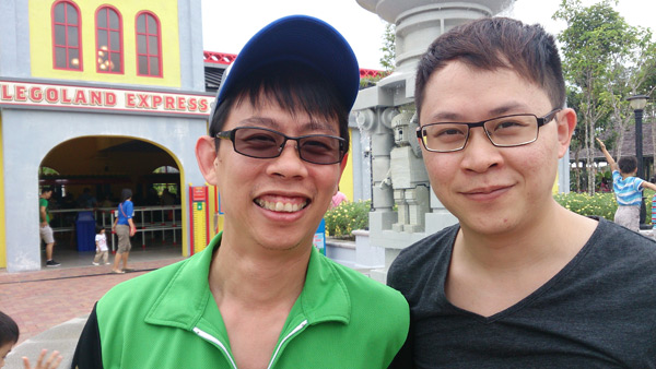 Transitions vs normal lens, with my brother at Legoland